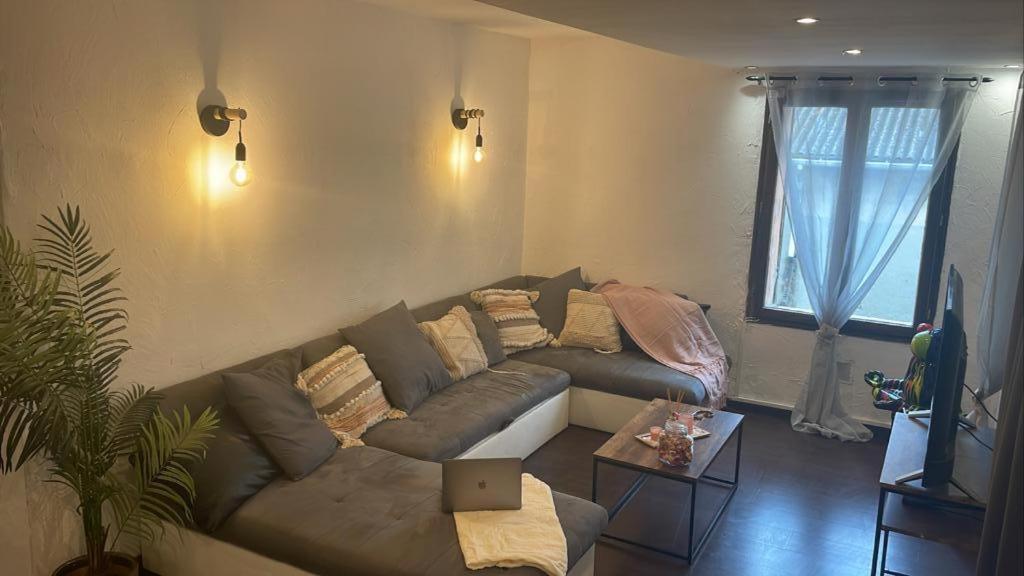 Appartement T3 La Madrague/ Les Calanques マルセイユ エクステリア 写真